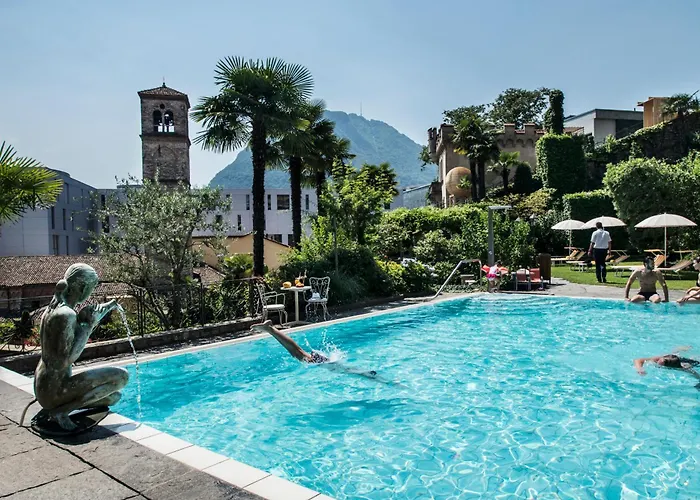 International Au Lac Historic Lakeside Hotel
